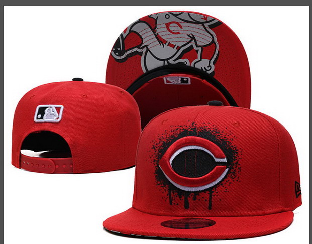 Cincinnati Reds hats-010